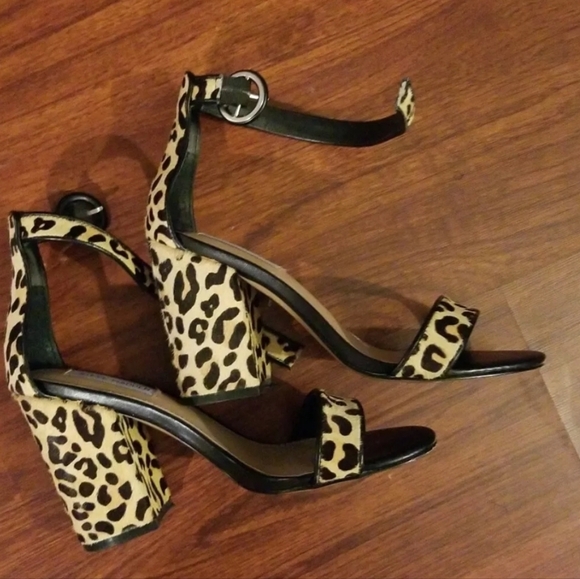 STEVE MADDEN CALF HAIR BLOCK HEEL SANDAL - Picture 4 of 5